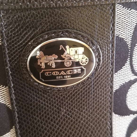 Coach Purse - Picture 3 of 4